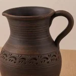 Глечик глиняний 2 л з/р різьблений